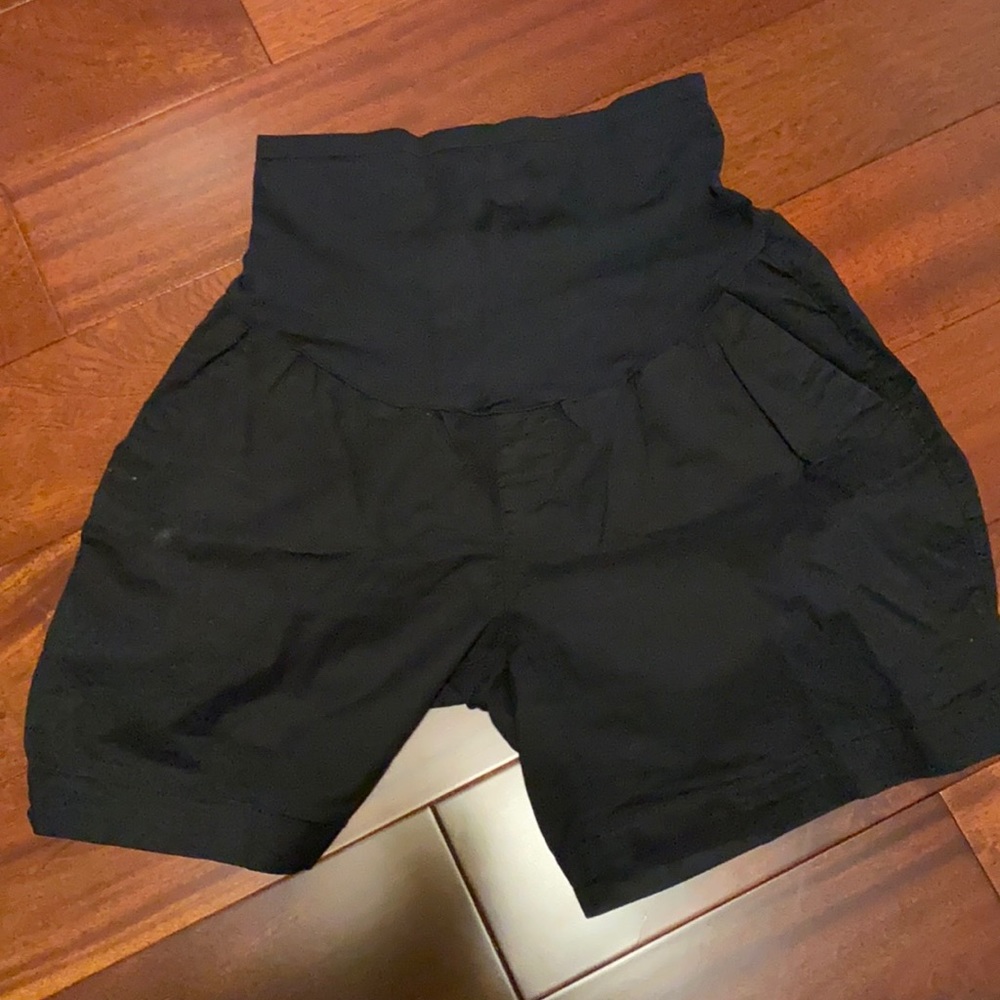 Old Navy Maternity Shorts
